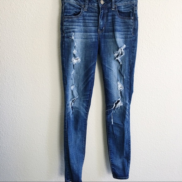 American Eagle Outfitters Denim - American Eagle ripped Skinny leg hi-rise jegging